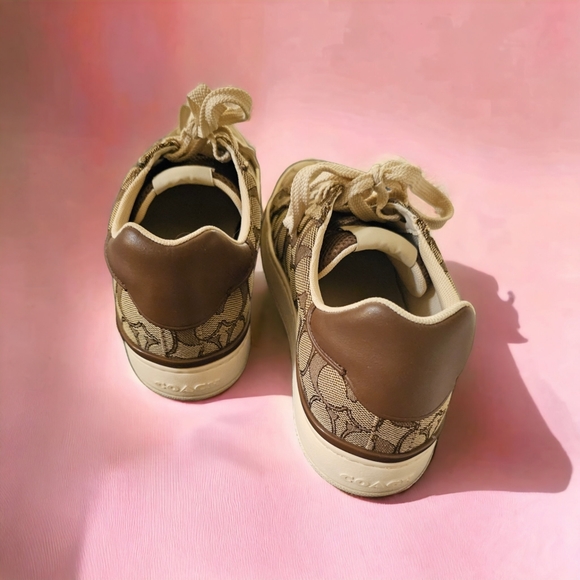 COACH Clip Low Top Sneaker - Picture 7 of 8